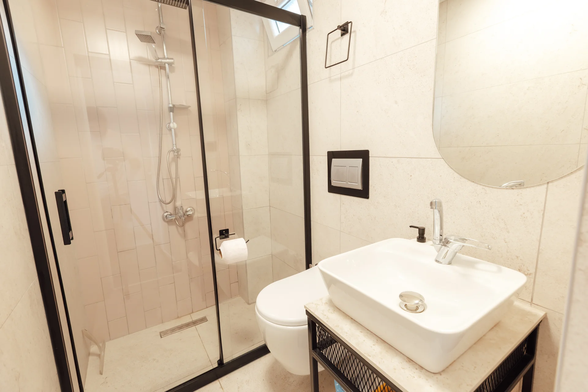 Doğa Adrasan Otel odası özel banyo ve saç kurutma makinesi